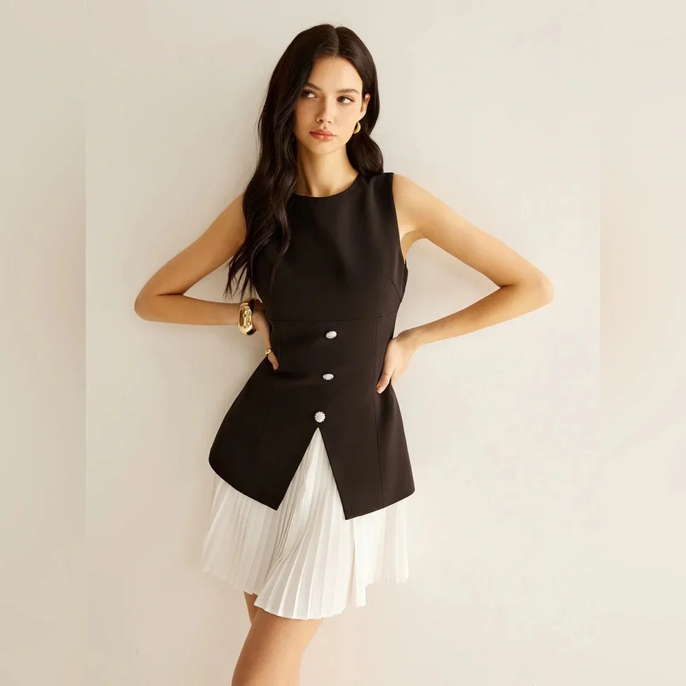 086. Commense Color Block Split Pleated Dress - Picture 1 of 5
